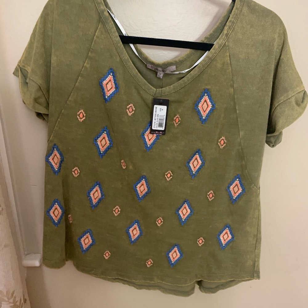 Short sleeve top